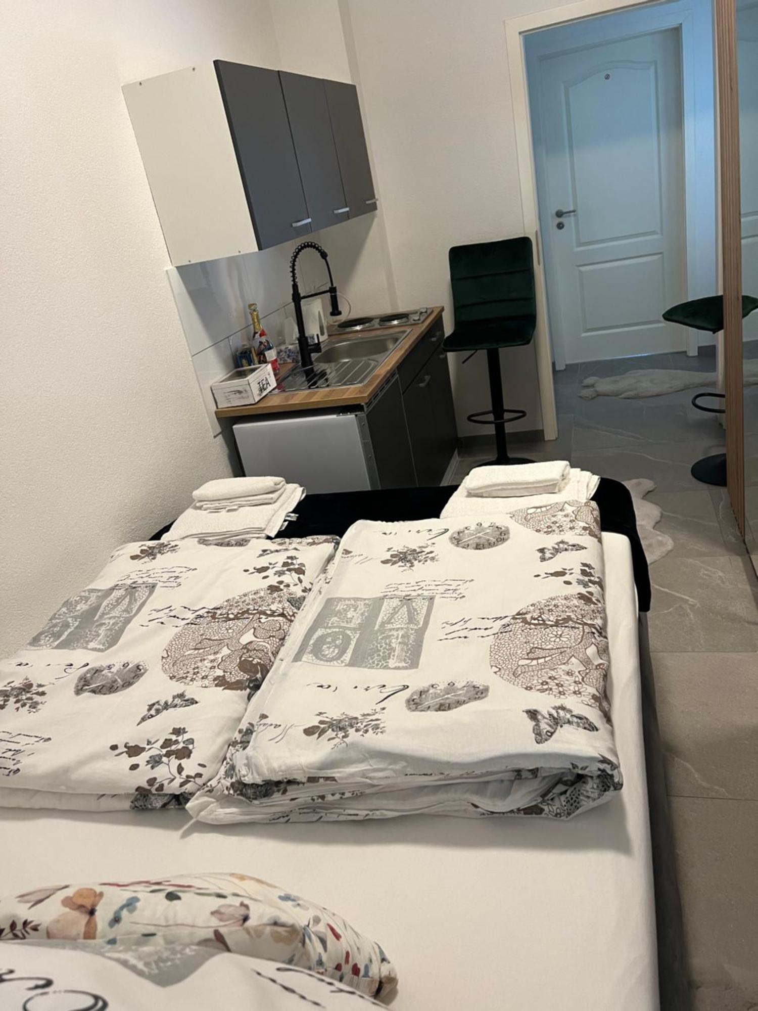 Apartment 2 In Duisburg-Mitte, Altstadt Bagian luar foto